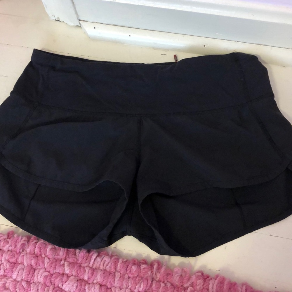 Lululemon block it pocket black speed shorts